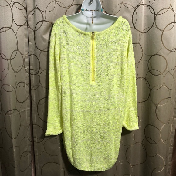 Sweater - Picture 4 of 5